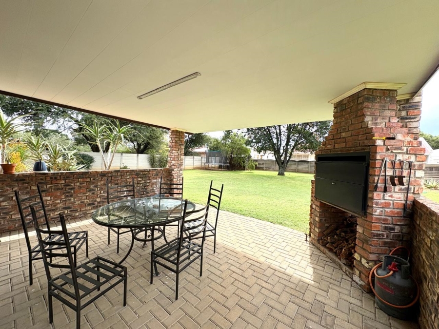 3 Bedroom Property for Sale in Flamingo Park Free State